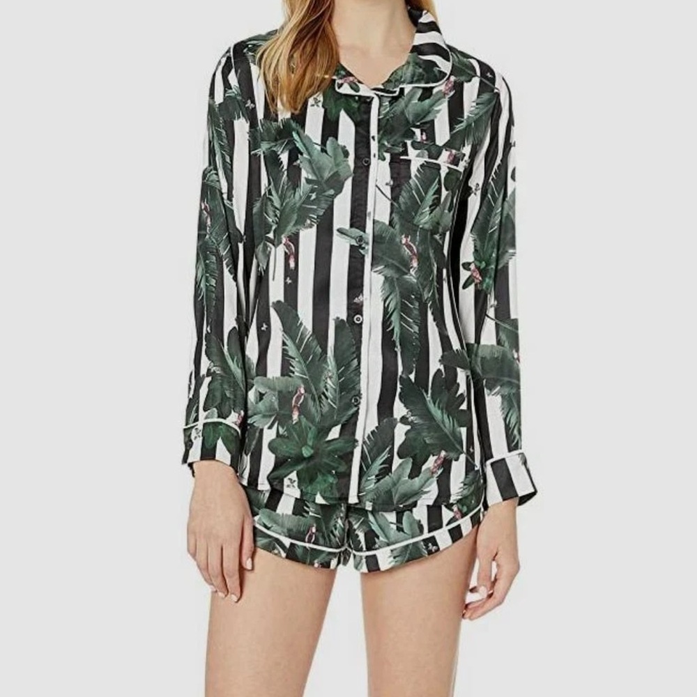 NWT - MSRP $119 PLUSH PJ Set in Black & White Jungle Stripe Medium - Picture 3 of 3